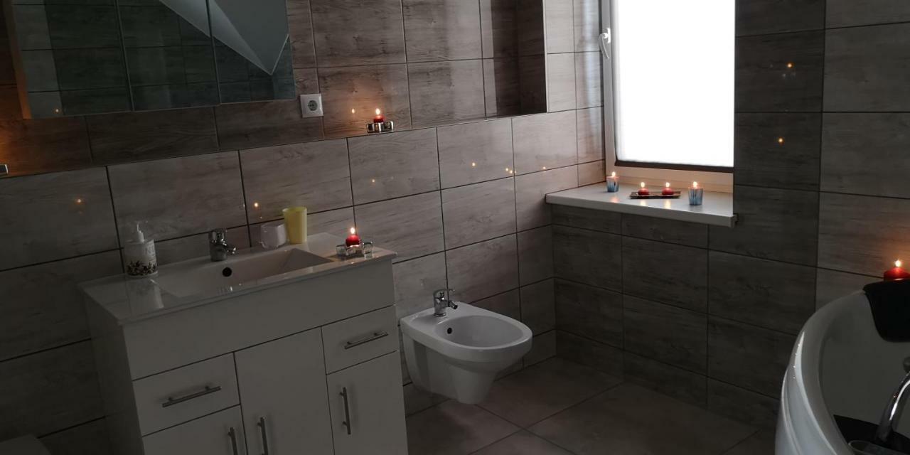 Apartamentai Su Dziakuzi Klaipeda Luaran gambar